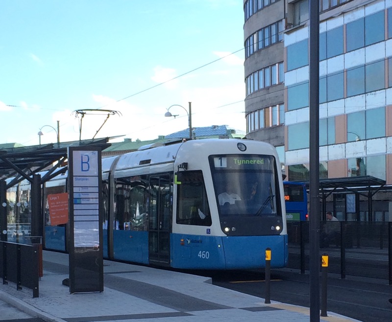 Spårvagn vid Stenpiren Resecentrum